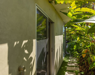 11835 S South Park Avenue - Photo Thumbnail 28