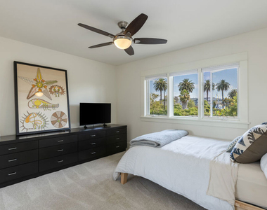 11835 S South Park Avenue - Photo Thumbnail 15