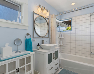 11835 S South Park Avenue - Photo Thumbnail 18