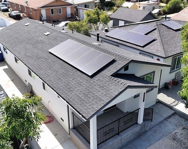 8834 Valencia St - Photo Thumbnail 1
