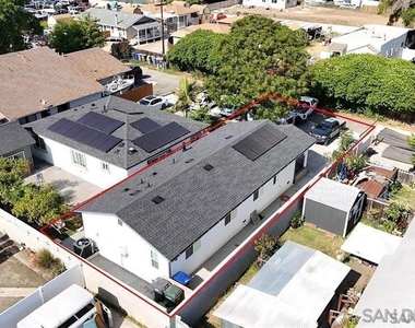 8834 Valencia St - Photo Thumbnail 2