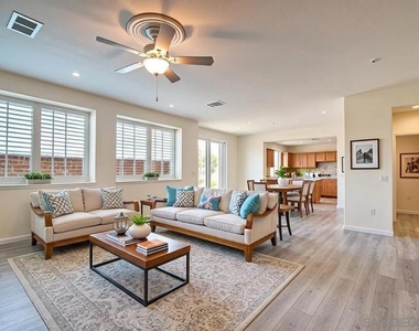 5292 Village Dr - Photo Thumbnail 4