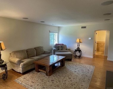 1994 Casablanca Ct. - Photo Thumbnail 8