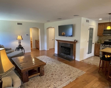 1994 Casablanca Ct. - Photo Thumbnail 7