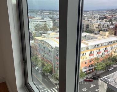 425 W Beech - Photo Thumbnail 11