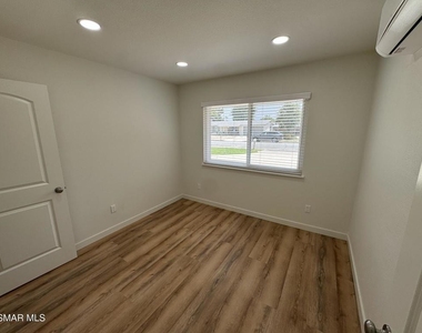 1281 Hartley Avenue - Photo Thumbnail 4