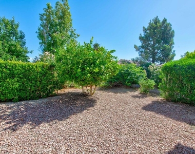 78282 Yucca Blossom Drive - Photo Thumbnail 12