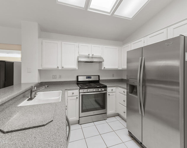 78282 Yucca Blossom Drive - Photo Thumbnail 3