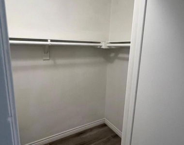 2800 Regina Avenue - Photo Thumbnail 21