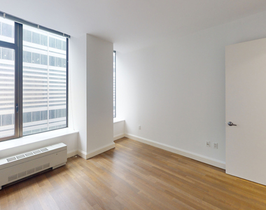 10 Hanover Square - Photo Thumbnail 4