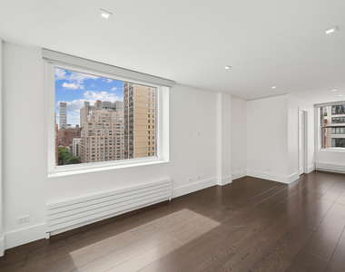 East 80th Street - Photo Thumbnail 11