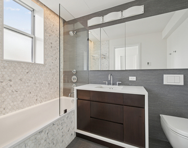 East 80th Street - Photo Thumbnail 13