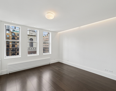 East 80th Street - Photo Thumbnail 14