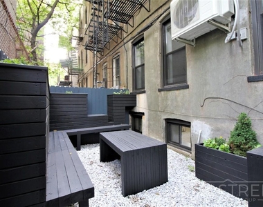 1647 Eighth Avenue - Photo Thumbnail 10
