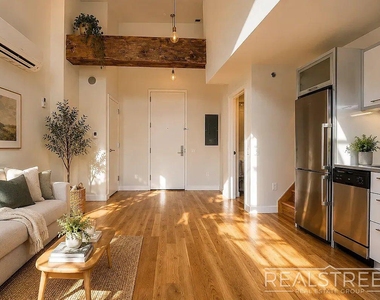 96 Dupont Street - Photo Thumbnail 1