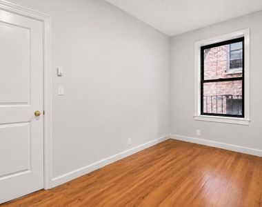 518 West 204th Street - Photo Thumbnail 4