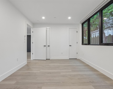 325 Manville Road - Photo Thumbnail 22