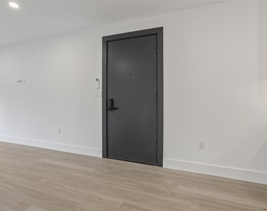 325 Manville Road - Photo Thumbnail 13