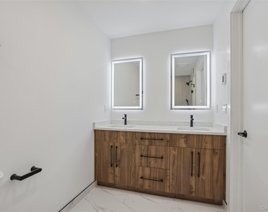 325 Manville Road - Photo Thumbnail 29