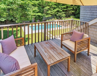 18 Bay View Road - Photo Thumbnail 10