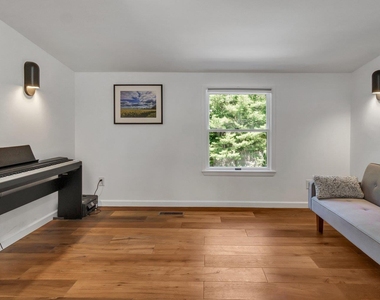 18 Bay View Road - Photo Thumbnail 35