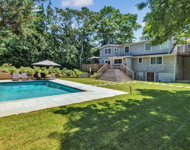 18 Bay View Road - Photo Thumbnail 12