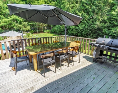 18 Bay View Road - Photo Thumbnail 15