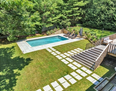 18 Bay View Road - Photo Thumbnail 9