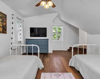 18 Bay View Road - Photo Thumbnail 37