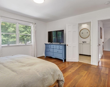 18 Bay View Road - Photo Thumbnail 26