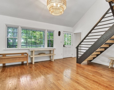 18 Bay View Road - Photo Thumbnail 17