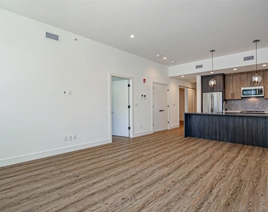 39 Washington Avenue - Photo Thumbnail 6