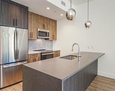 39 Washington Avenue - Photo Thumbnail 2