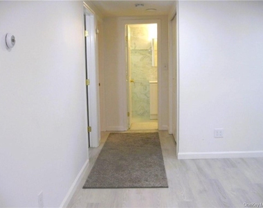 525 Lake Road - Photo Thumbnail 9