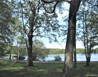 525 Lake Road - Photo Thumbnail 22