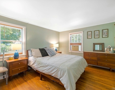 1825 Main Bayview Road - Photo Thumbnail 13