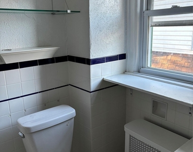 181 Violet Avenue - Photo Thumbnail 12