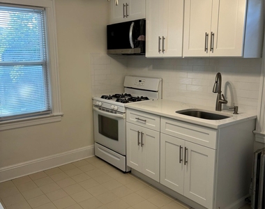 181 Violet Avenue - Photo Thumbnail 2