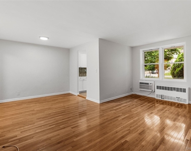 700 Scarsdale Avenue - Photo Thumbnail 2