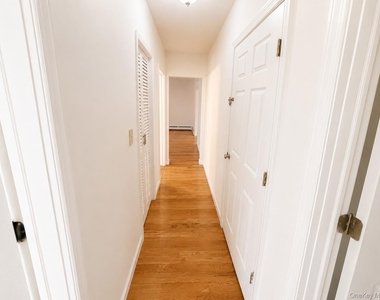 52 Hoffman Lane - Photo Thumbnail 10