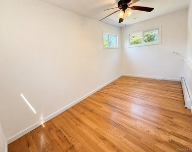 52 Hoffman Lane - Photo Thumbnail 16