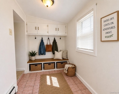 52 Hoffman Lane - Photo Thumbnail 17