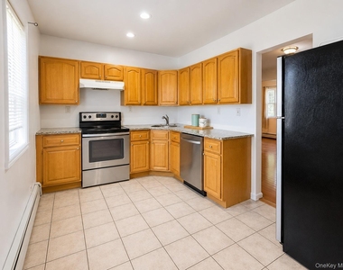 52 Hoffman Lane - Photo Thumbnail 9