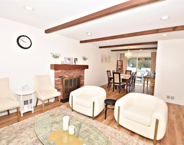 51 Whitman Avenue - Photo Thumbnail 9