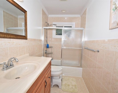 51 Whitman Avenue - Photo Thumbnail 17