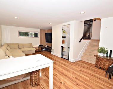 51 Whitman Avenue - Photo Thumbnail 5