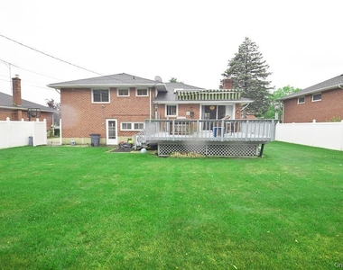 51 Whitman Avenue - Photo Thumbnail 24