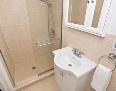 51 Whitman Avenue - Photo Thumbnail 14