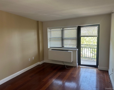 14341 84th Drive - Photo Thumbnail 7