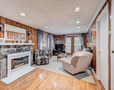 13 Laurel Trail - Photo Thumbnail 3